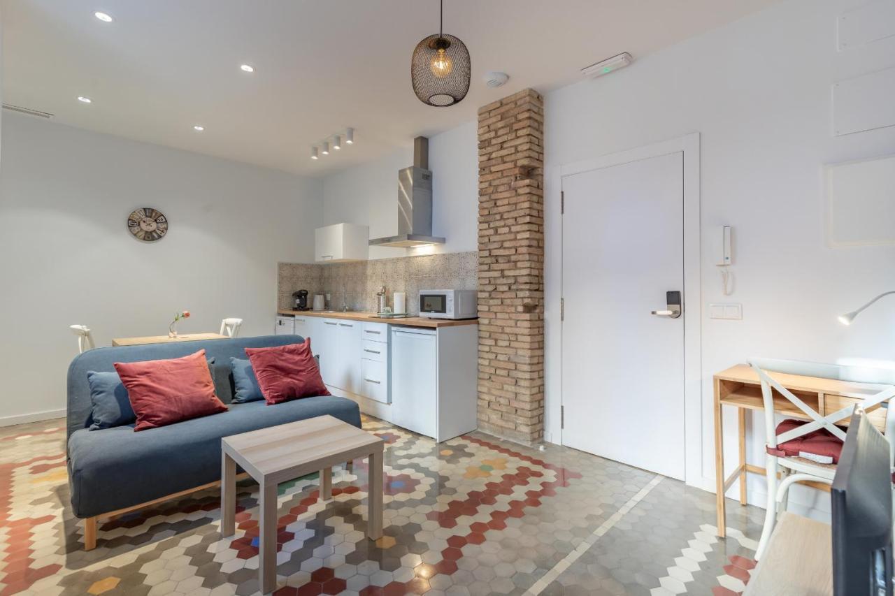 Apt With Antique Floor & Lots Of Sun Light Valencia Exterior foto